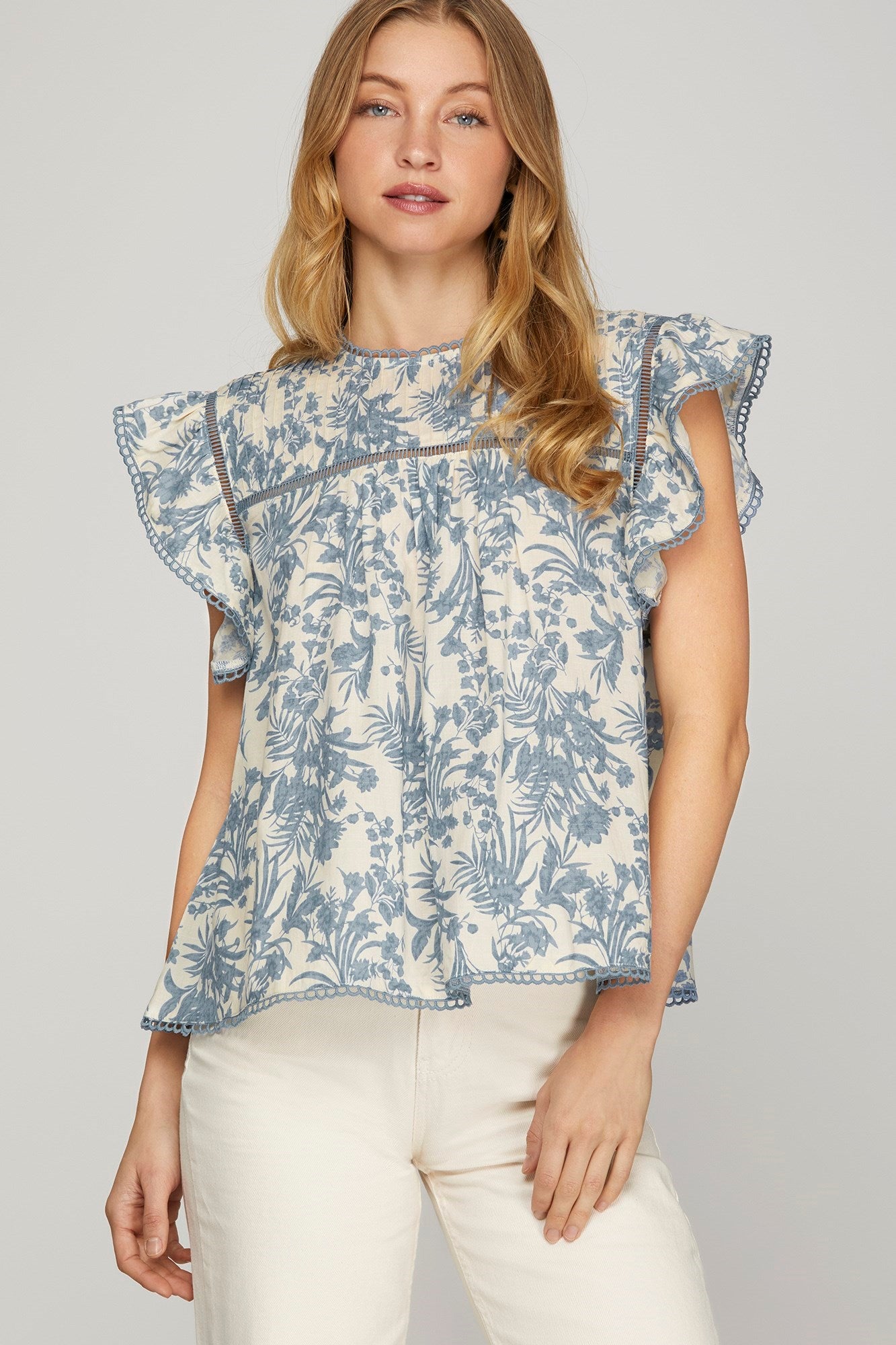 RUFFLE SLEEVE WOVEN PRINT PINTUCK TOP