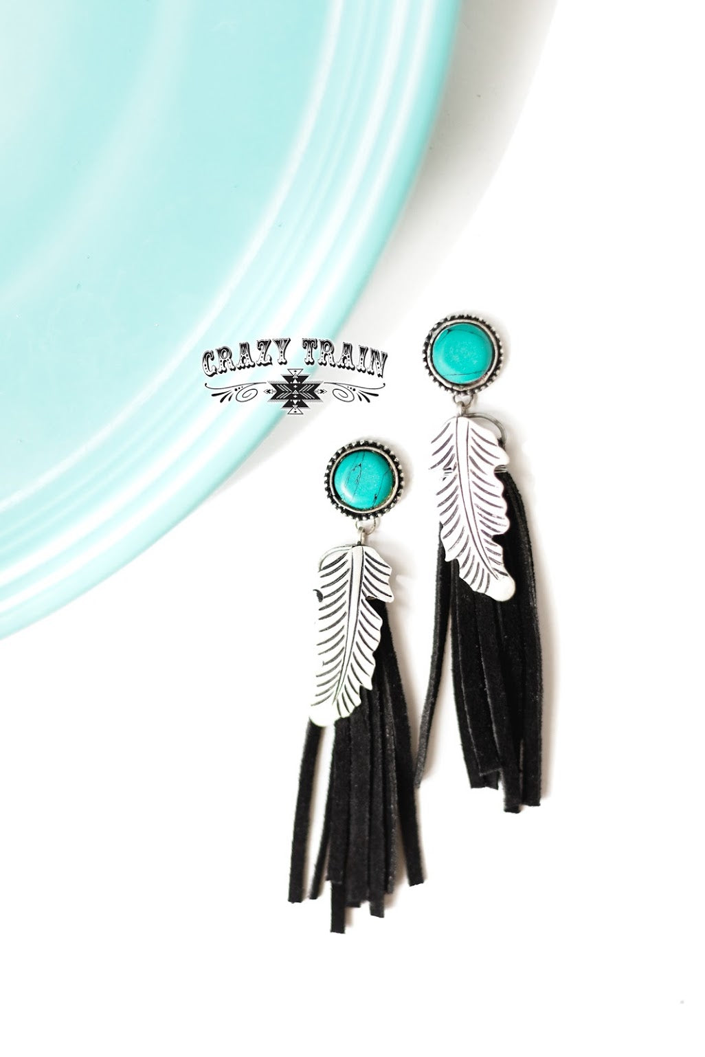 Giddy Wild Earrings ** Black